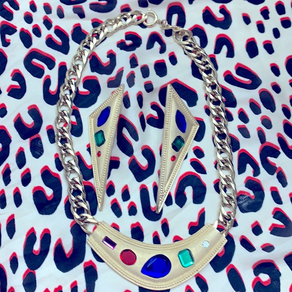 Necklace set , clip earrings blue /red/ green /purple stones !!!